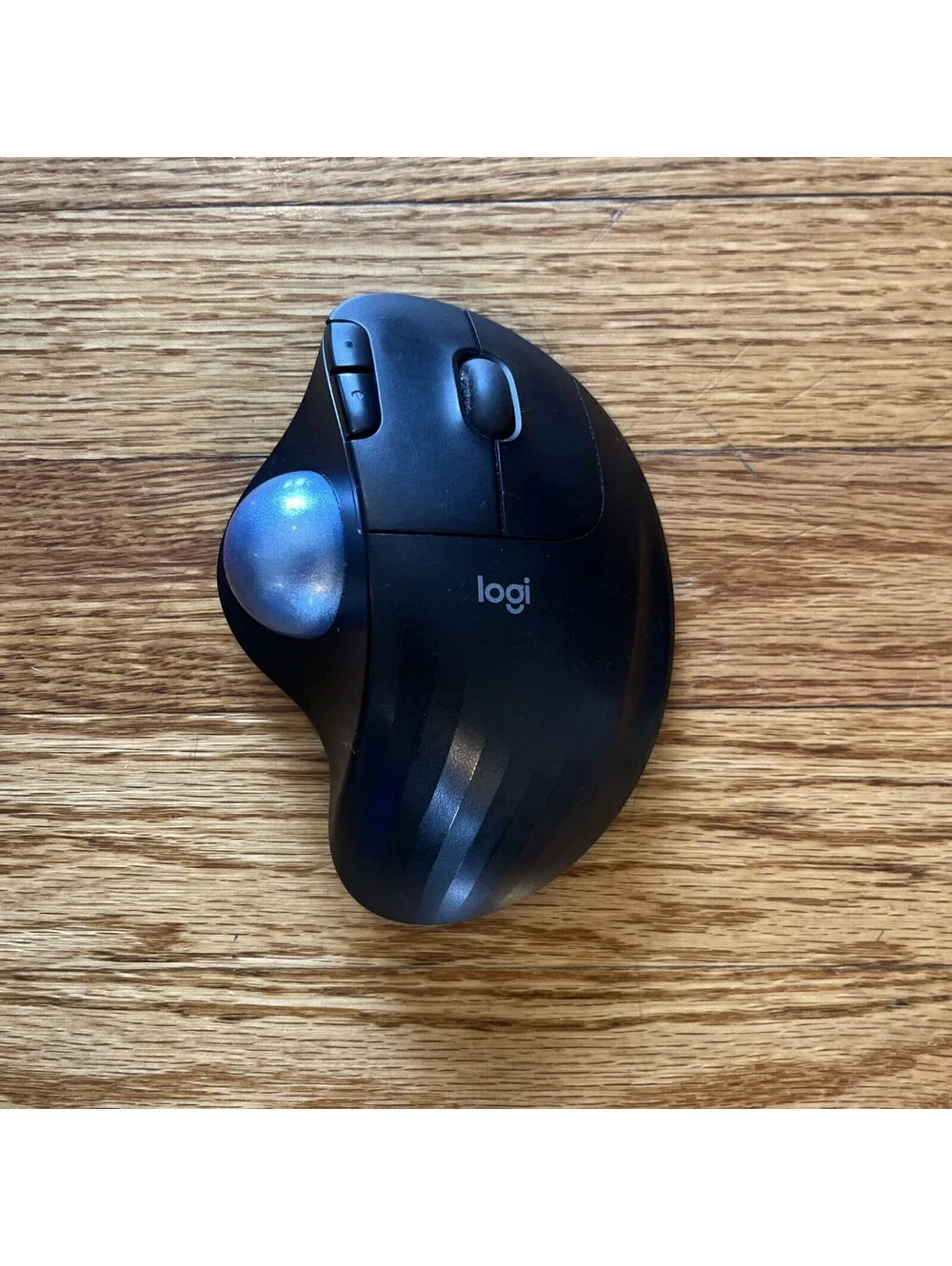 Logitech Ergo M575S Wireless Trackball Mouse, Wireless Ergonomic Mouse